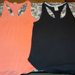2 VS PINK TANKS